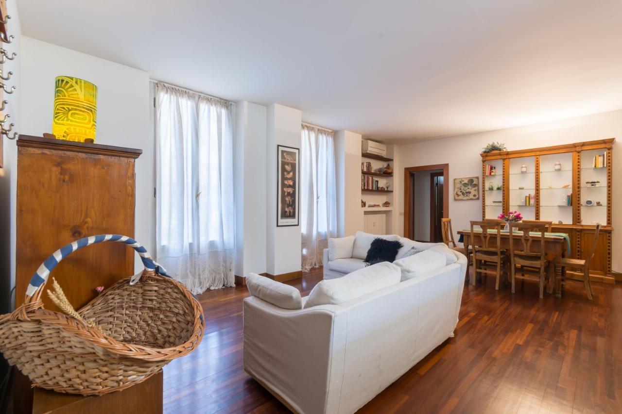 Brera 27 Suite Милан Экстерьер фото