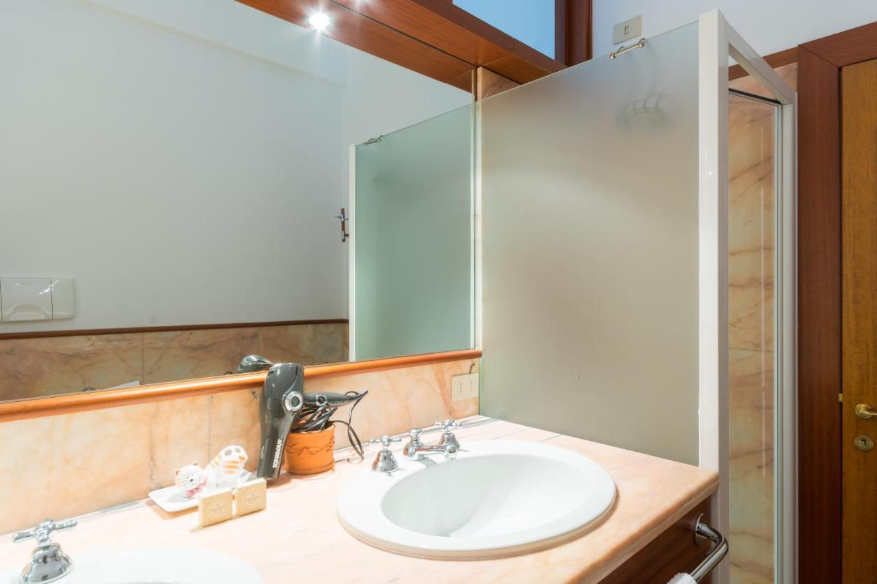 Brera 27 Suite Милан Экстерьер фото